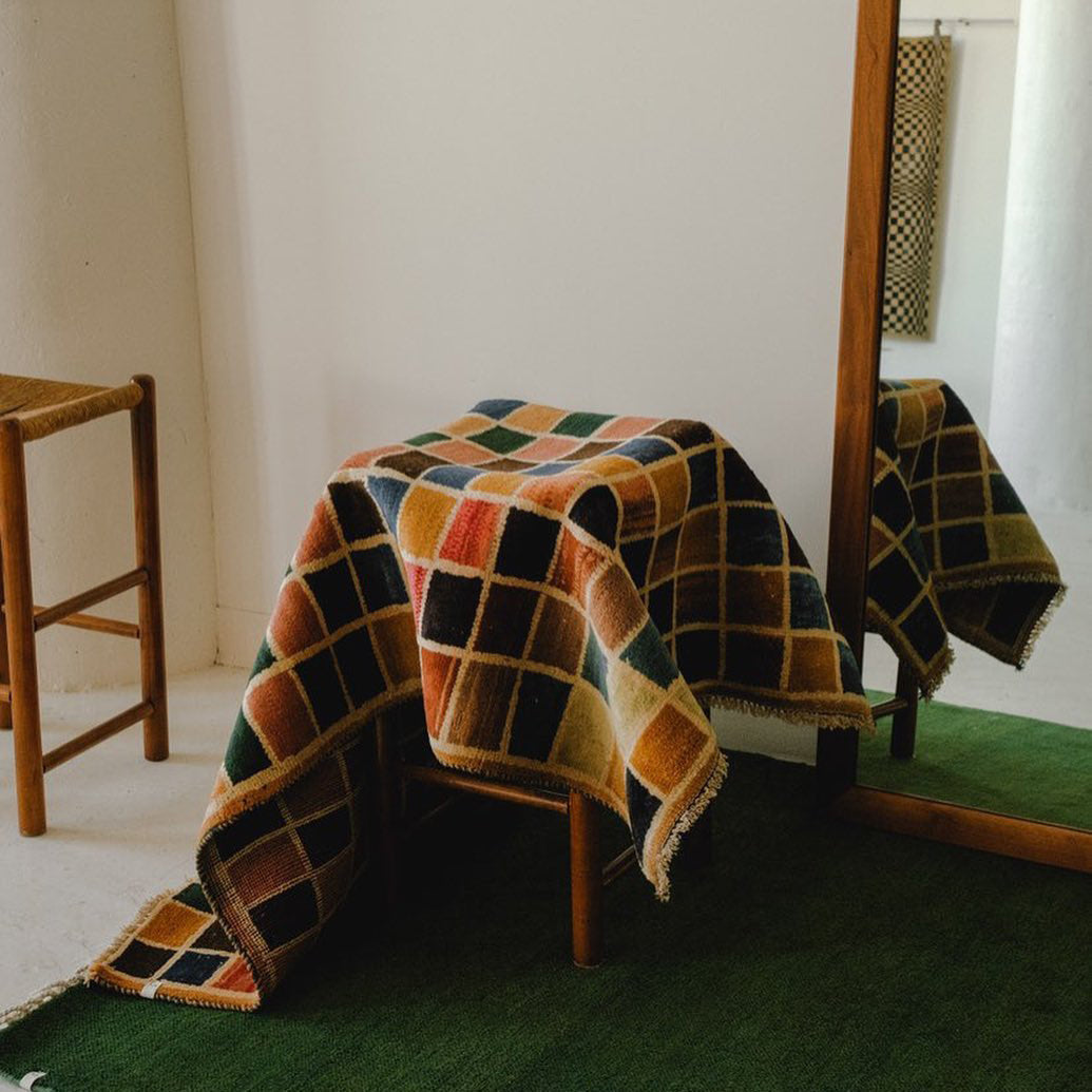 catalog:three x Centerpiece Capsule