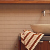 Ensemble salle de bain Essential en Fuyu & Chalk par Baina