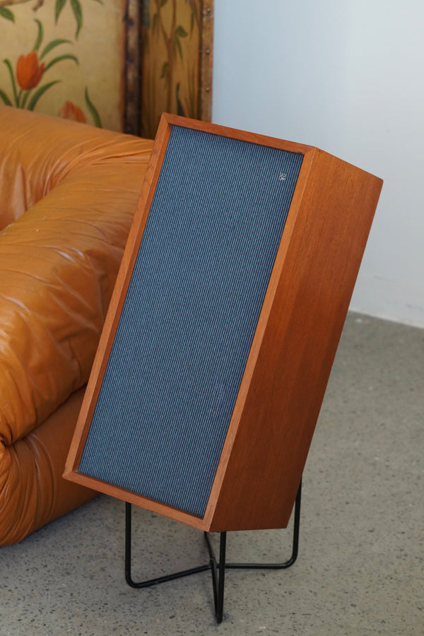 Rosewood Speakers by Bang & Olufson Hojttaler