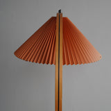 Lampadaire cintré Model 840 Caprani par Mads Caprani