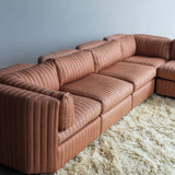 Sofa sectionnel modulaire par Classic Gallery