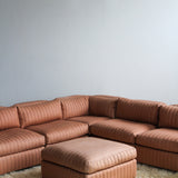 Sofa sectionnel modulaire par Classic Gallery
