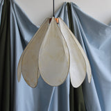 Petite suspension Daisy par Colin Chetwood