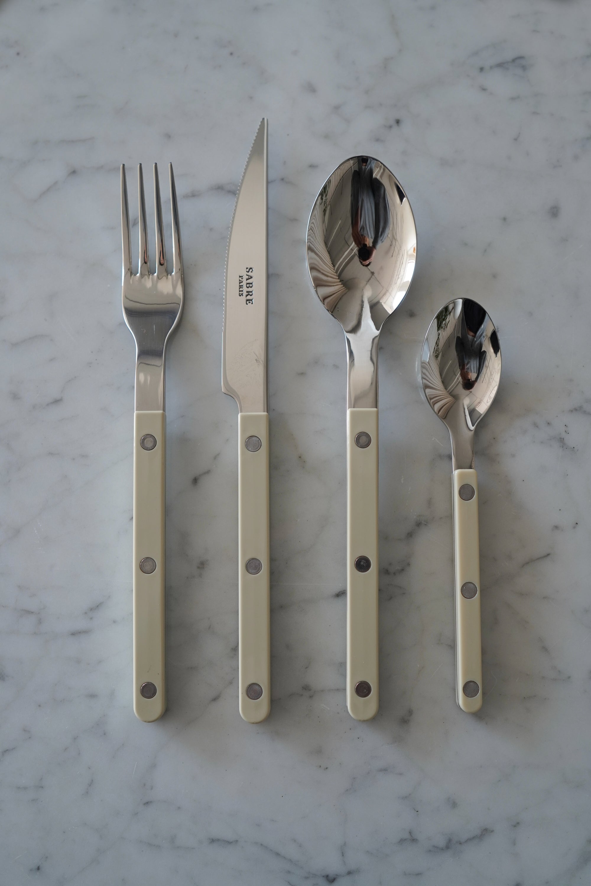 Light Khaki Bistrot 4-Piece Set by Sabre