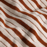 Tapis de bain Echo en Fuyu & Chalk par Baina