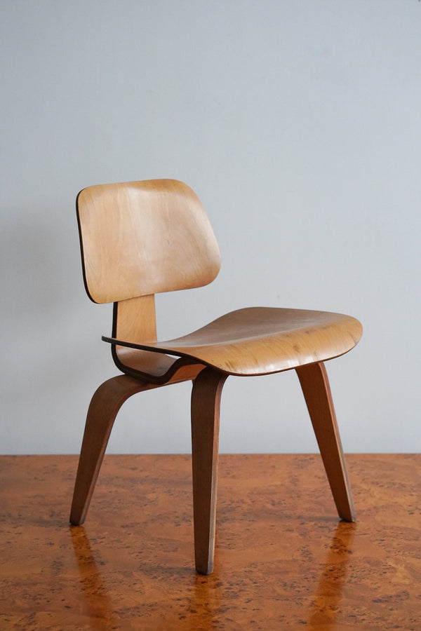 Early Edition DCW Chair by Charles and Ray Eames for Herman Miller