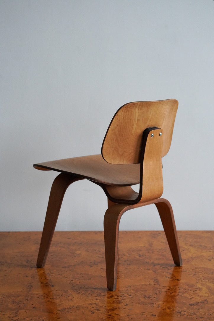 Early Edition DCW Chair by Charles and Ray Eames for Herman Miller