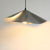 Suspension Flower par Colin Chetwood