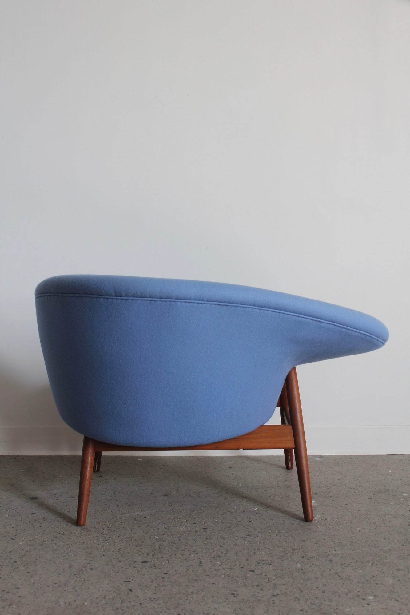 Model 188 Lounge Chair by Hans Olsen