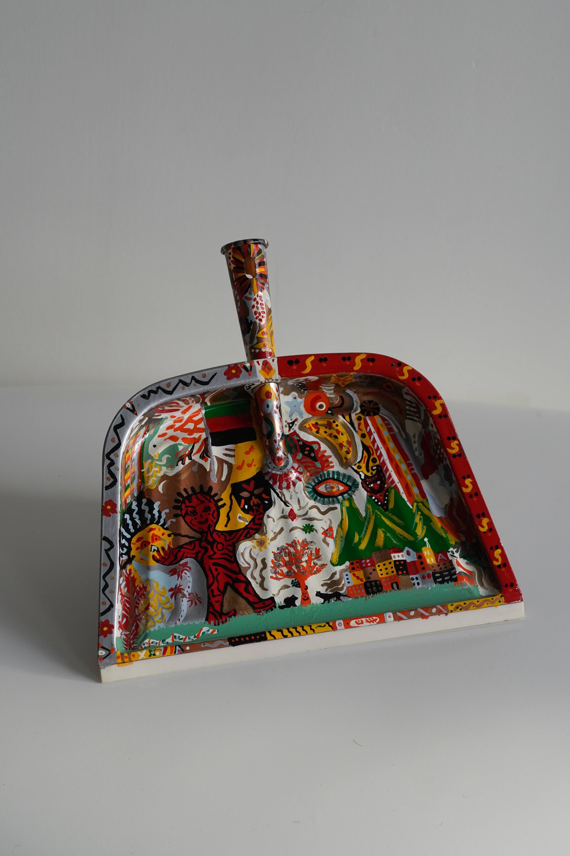 Hand Painted Metal Dustpan