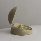 Miroir de vanité par Makio Hasuike