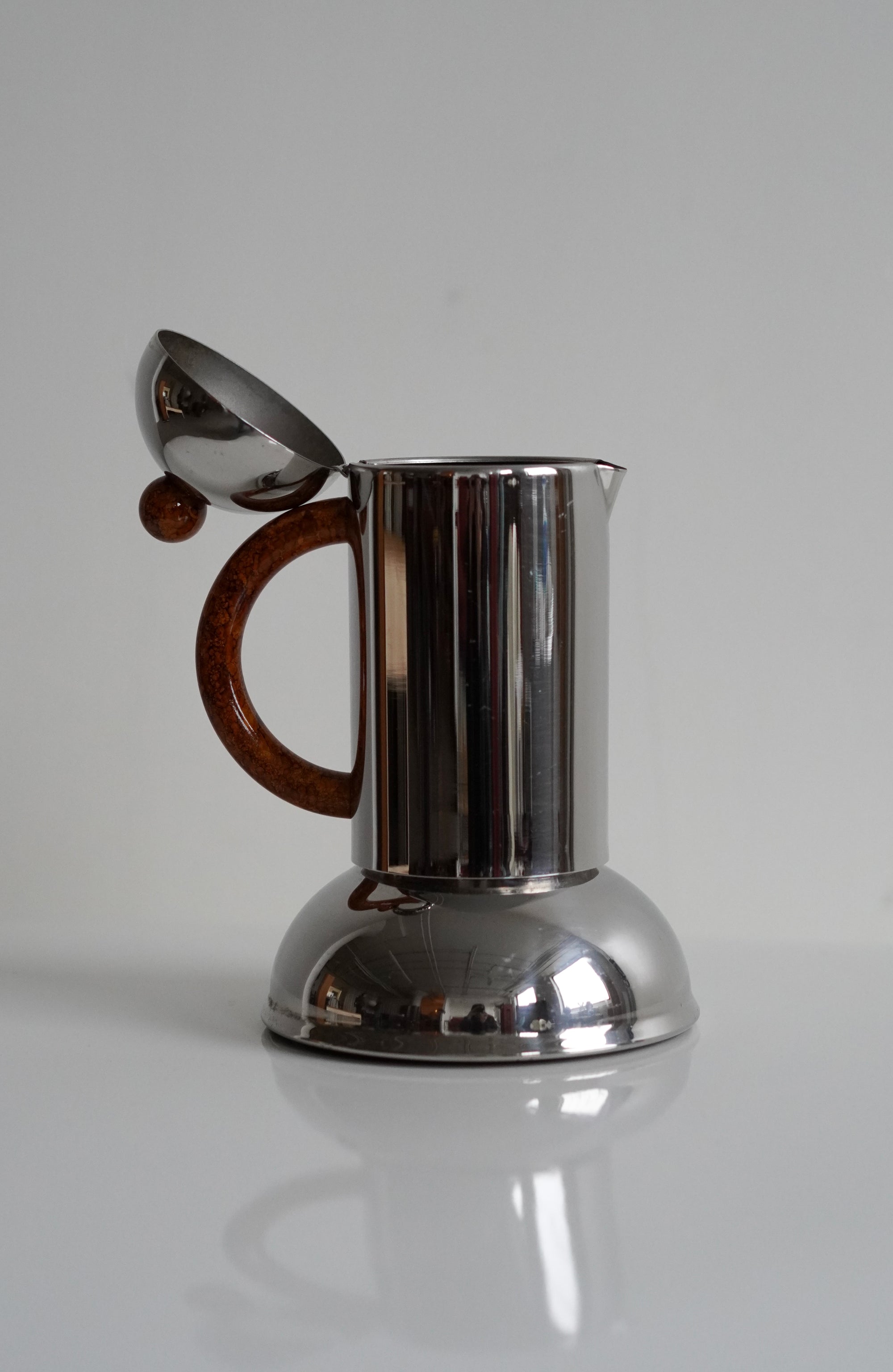 Moka Pot by Linea Orchidea