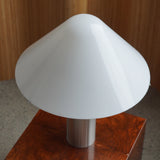 Lampe de table blanche et chrome