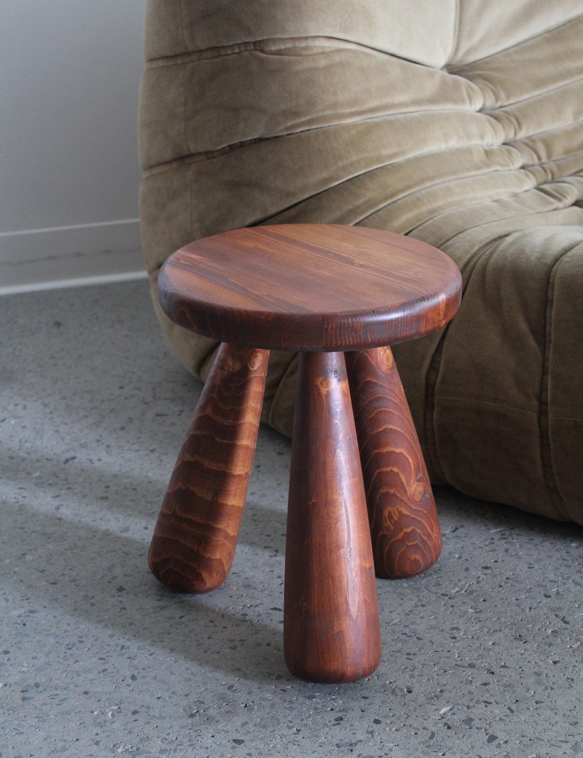 Wood Stool by Le Centerpiece (Pre-Order)