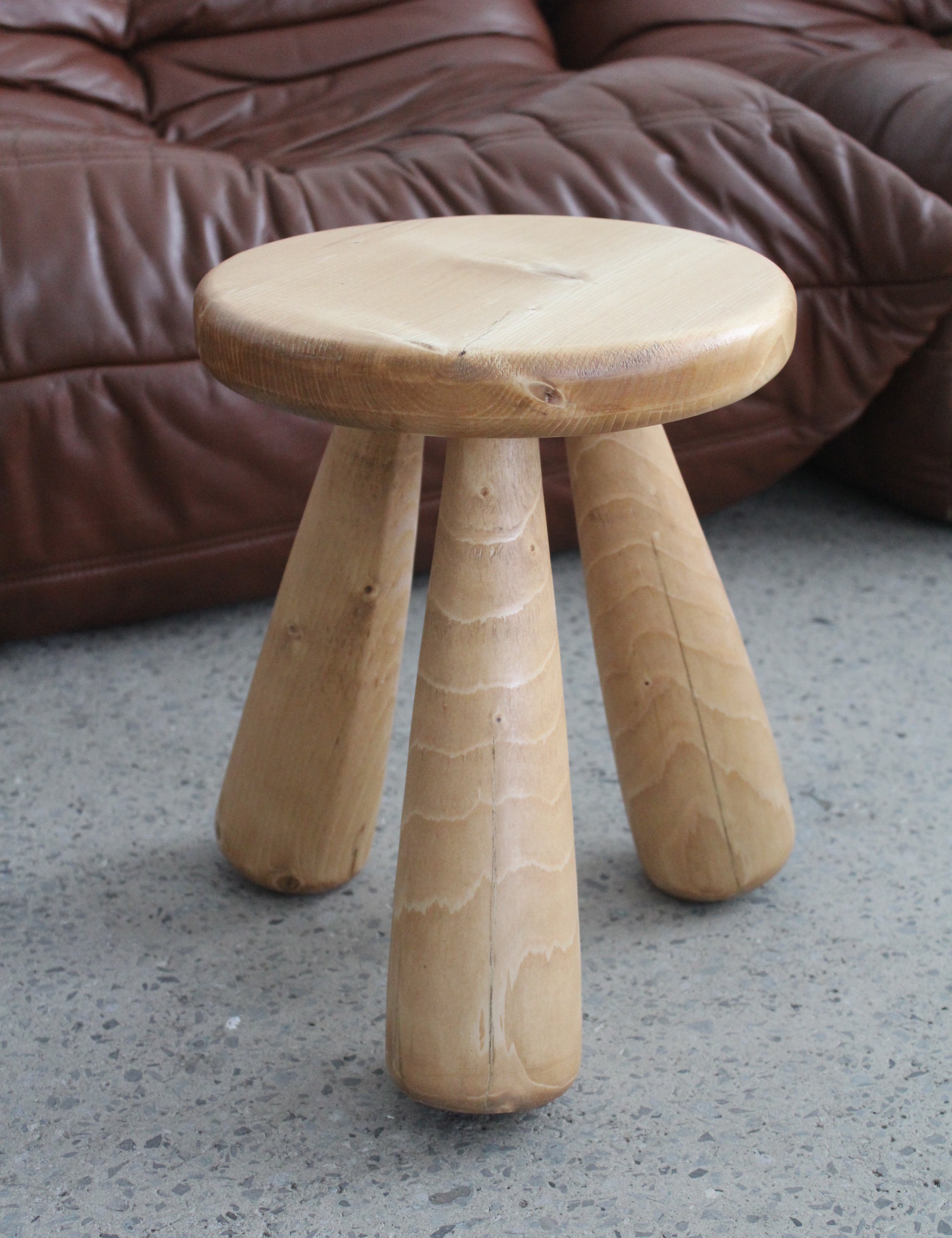 Wood Stool by Le Centerpiece (Pre-Order)