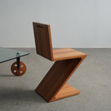 Zig Zag Chair by Gerrit Rietveld