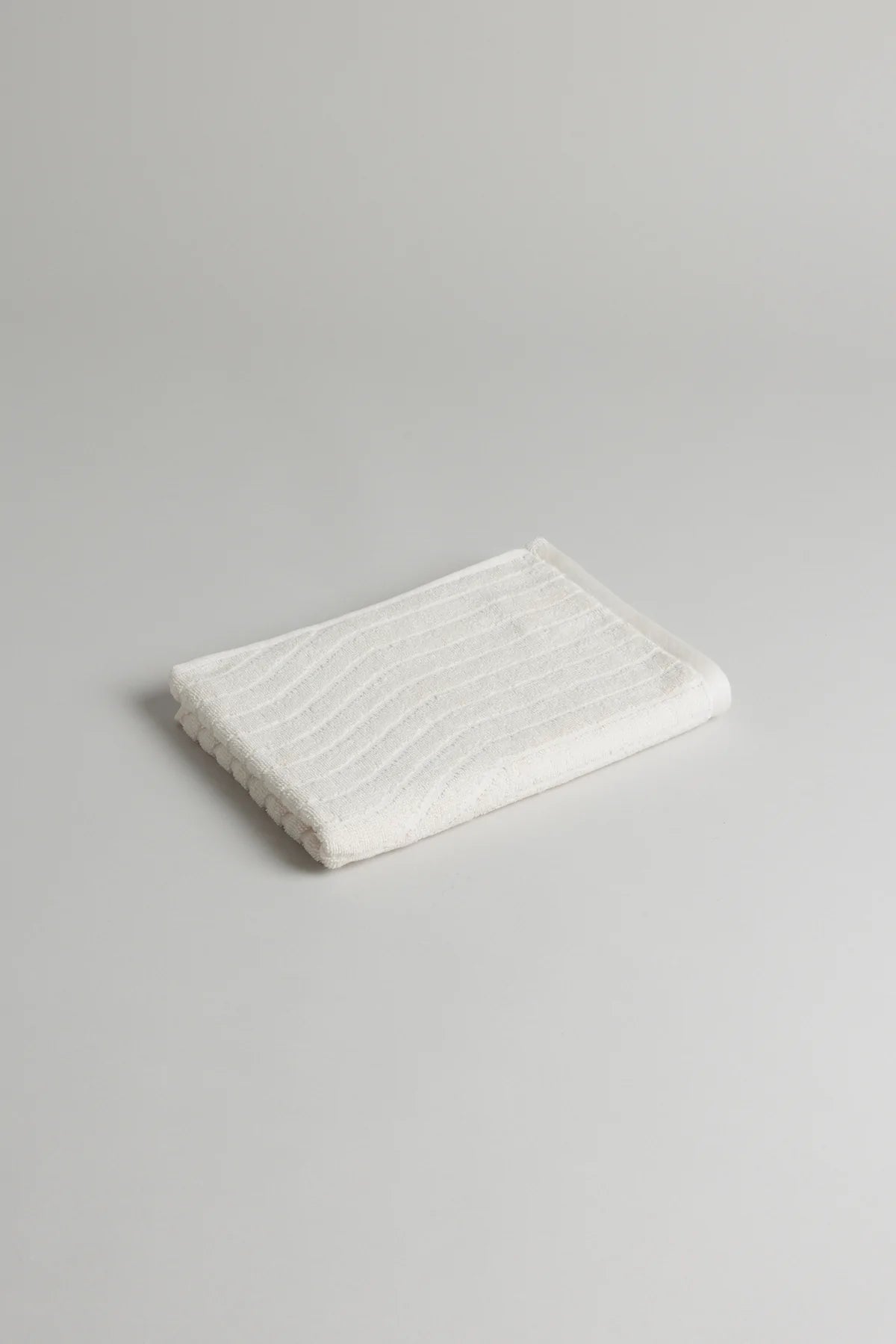 Virginia Hand Towel in Ivory by Baina