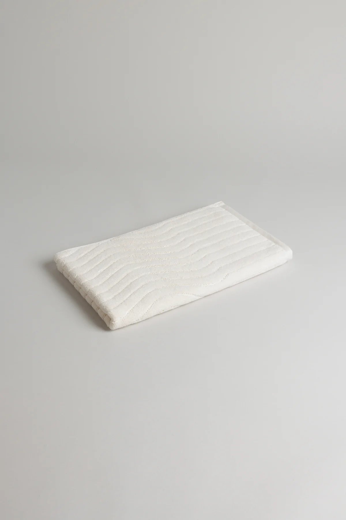 Eyre Bath Mat in Ivory by Baina