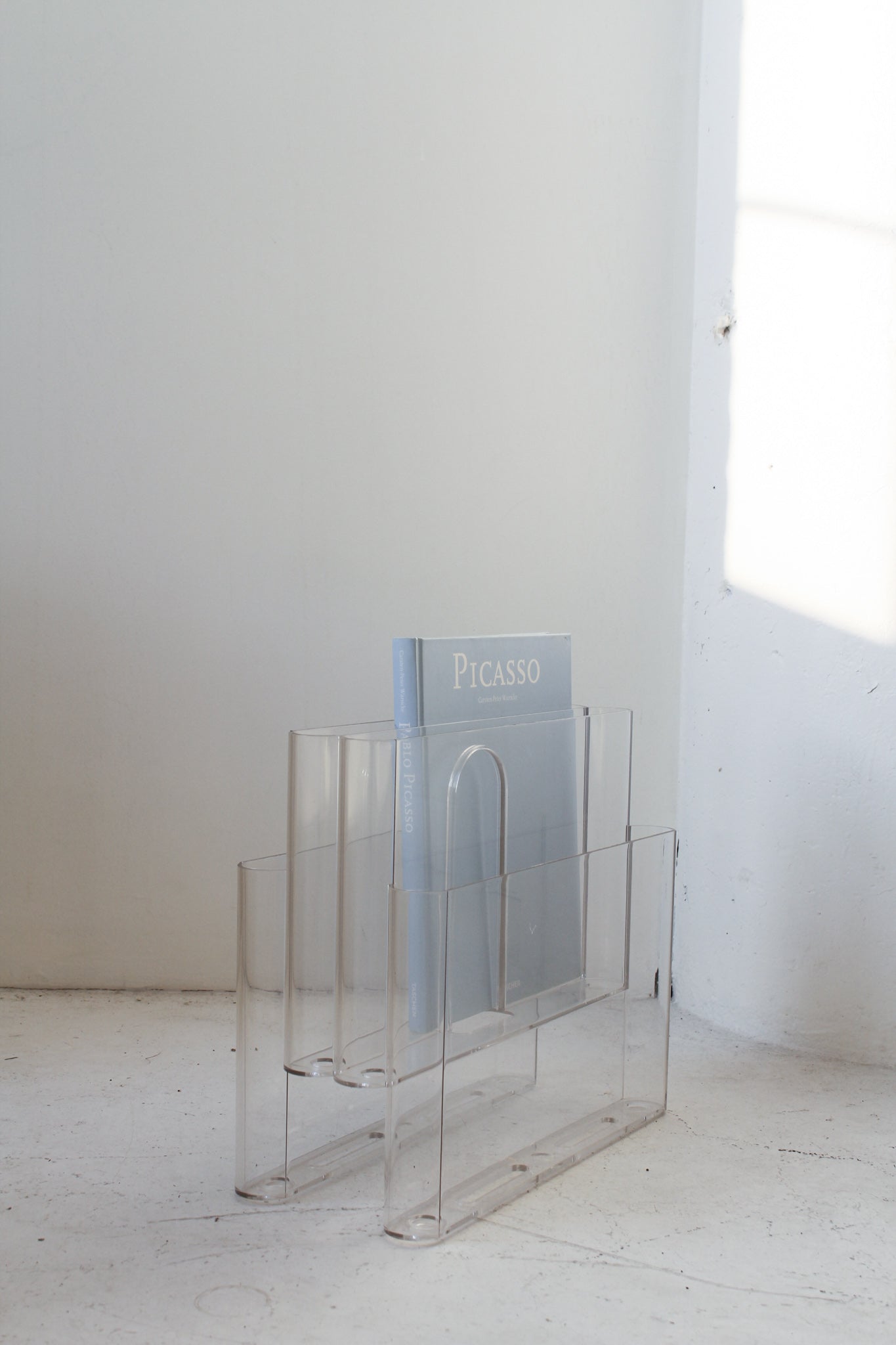 Magazine Holder by Giotto Stoppino for Kartell