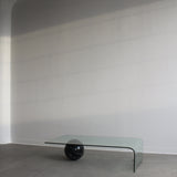 Table à café en verre courbé et marbre