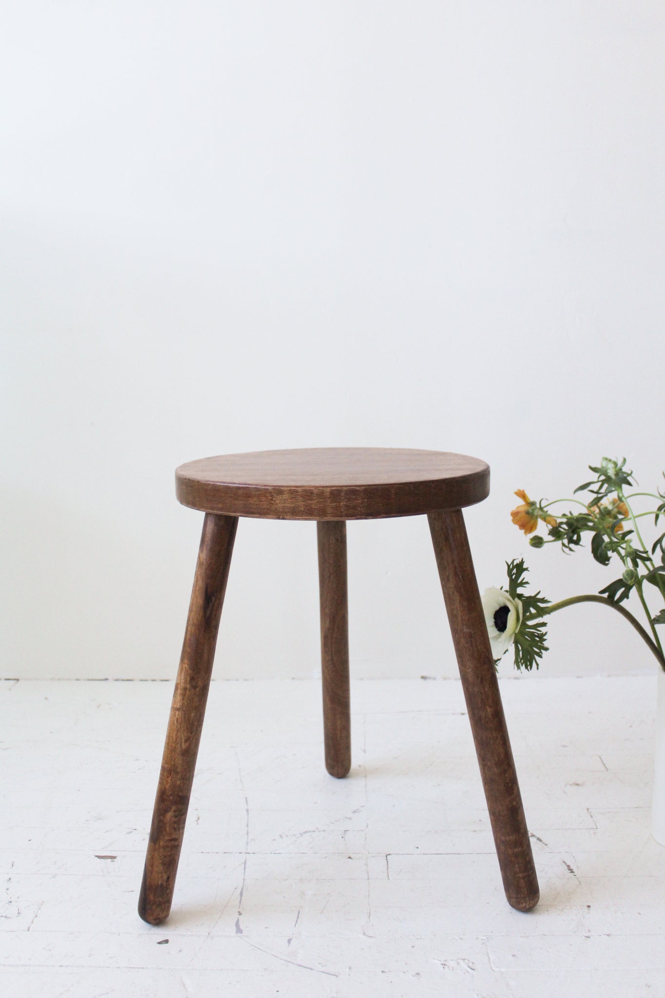 French Milking Stool