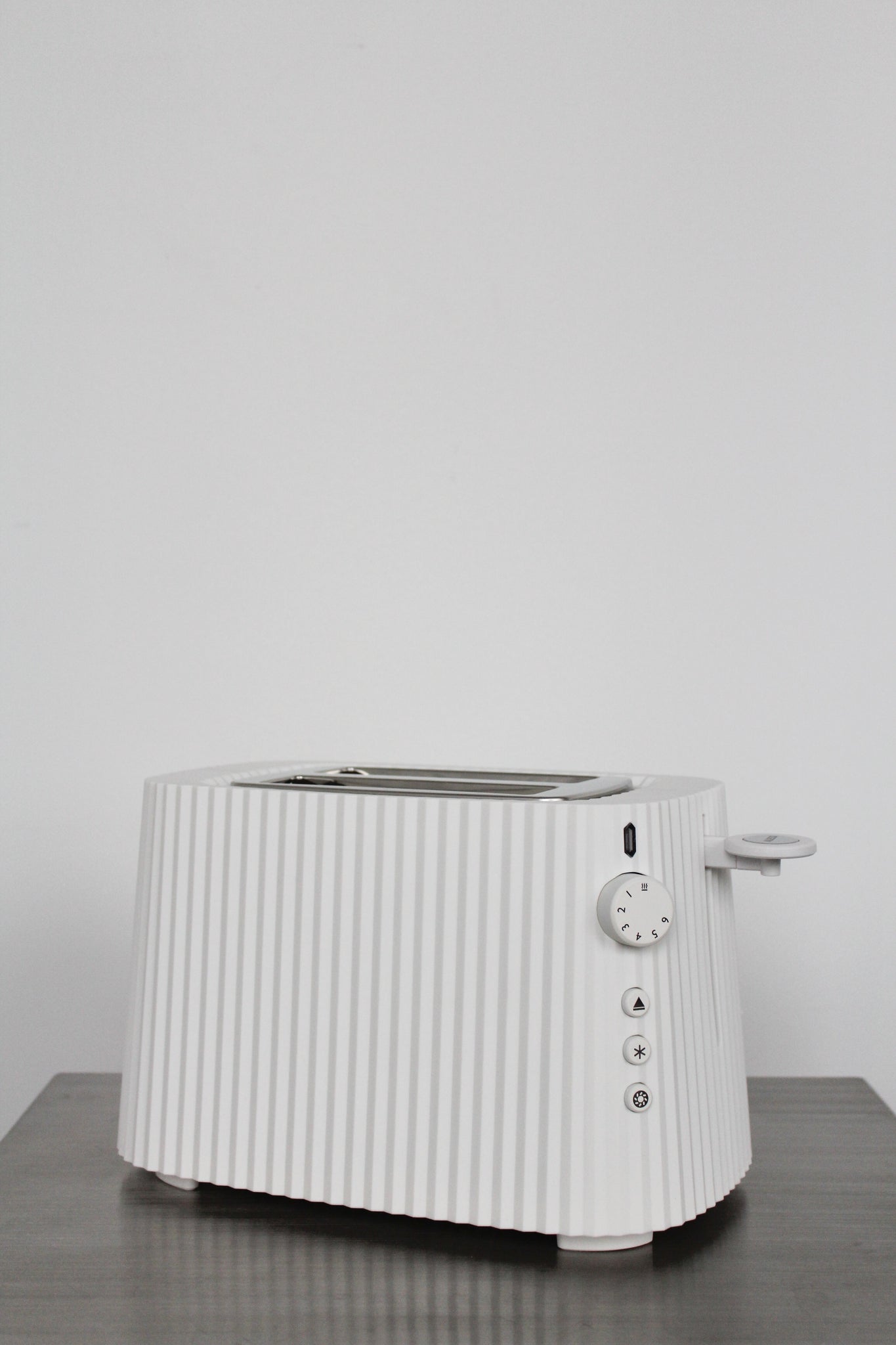 Plissé Toaster by Alessi