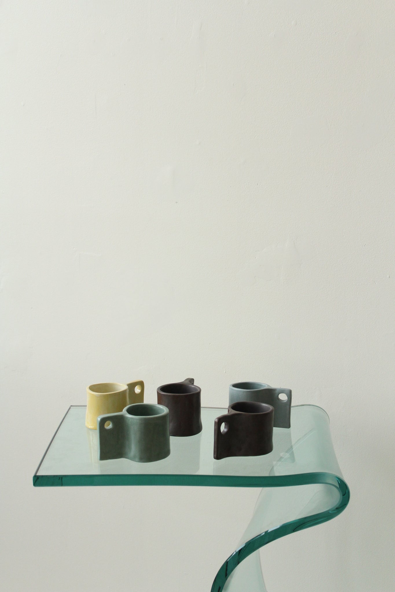 Slate Keyhole Mug by Lunamezza for Centerpiece