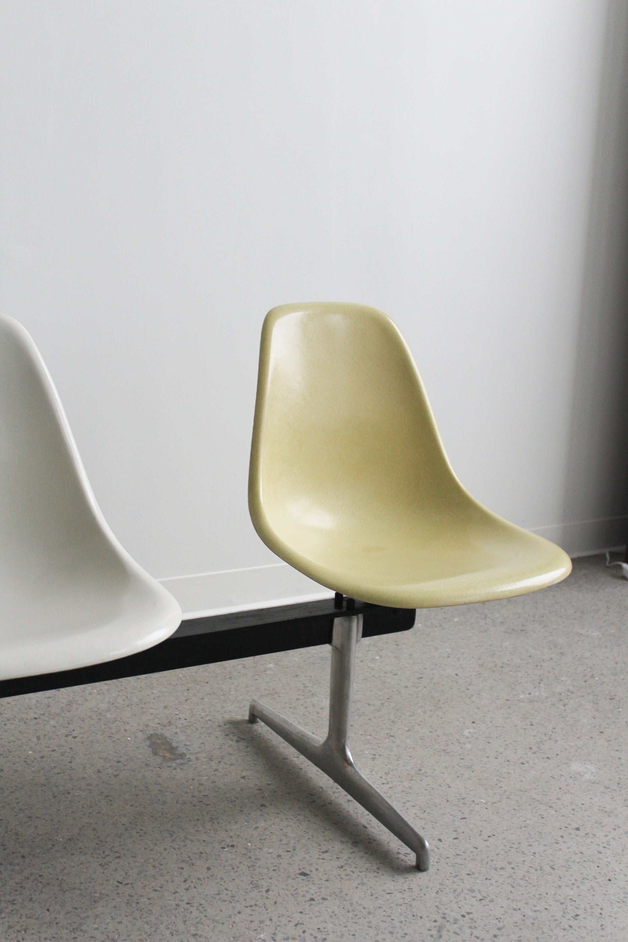 Tandem Bench by Charles and Ray Eames for Herman Miller