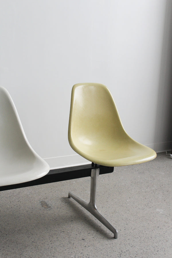 Tandem Bench by Charles and Ray Eames for Herman Miller