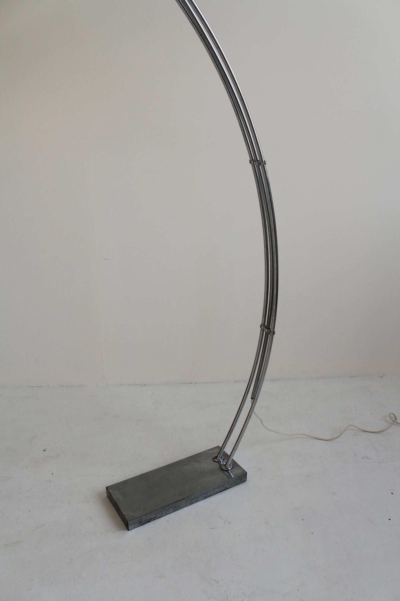 Extensible Arc Floor Lamp