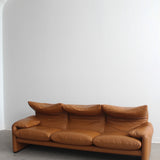 Canapé Maralunga trois places par Vico Magistretti pour Cassina