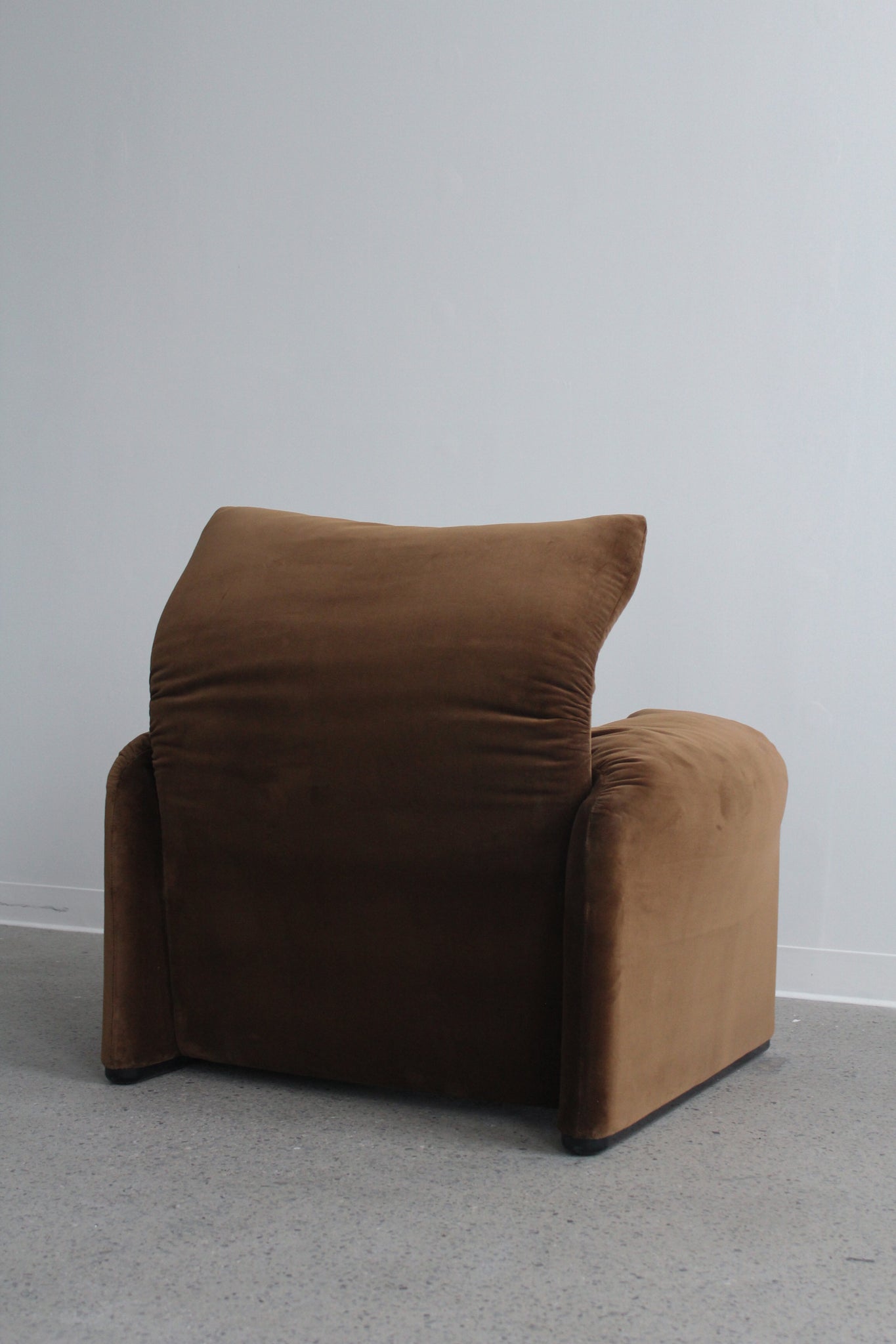 Maralunga Lounge Chair by Vico Magistretti for Cassina