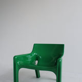 Fauteuils Vicario par Vico Magistretti