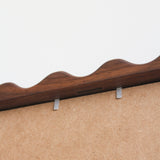 Vanity Wiggle Mirror par Devon Munro