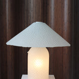 Lampe en verre à pois