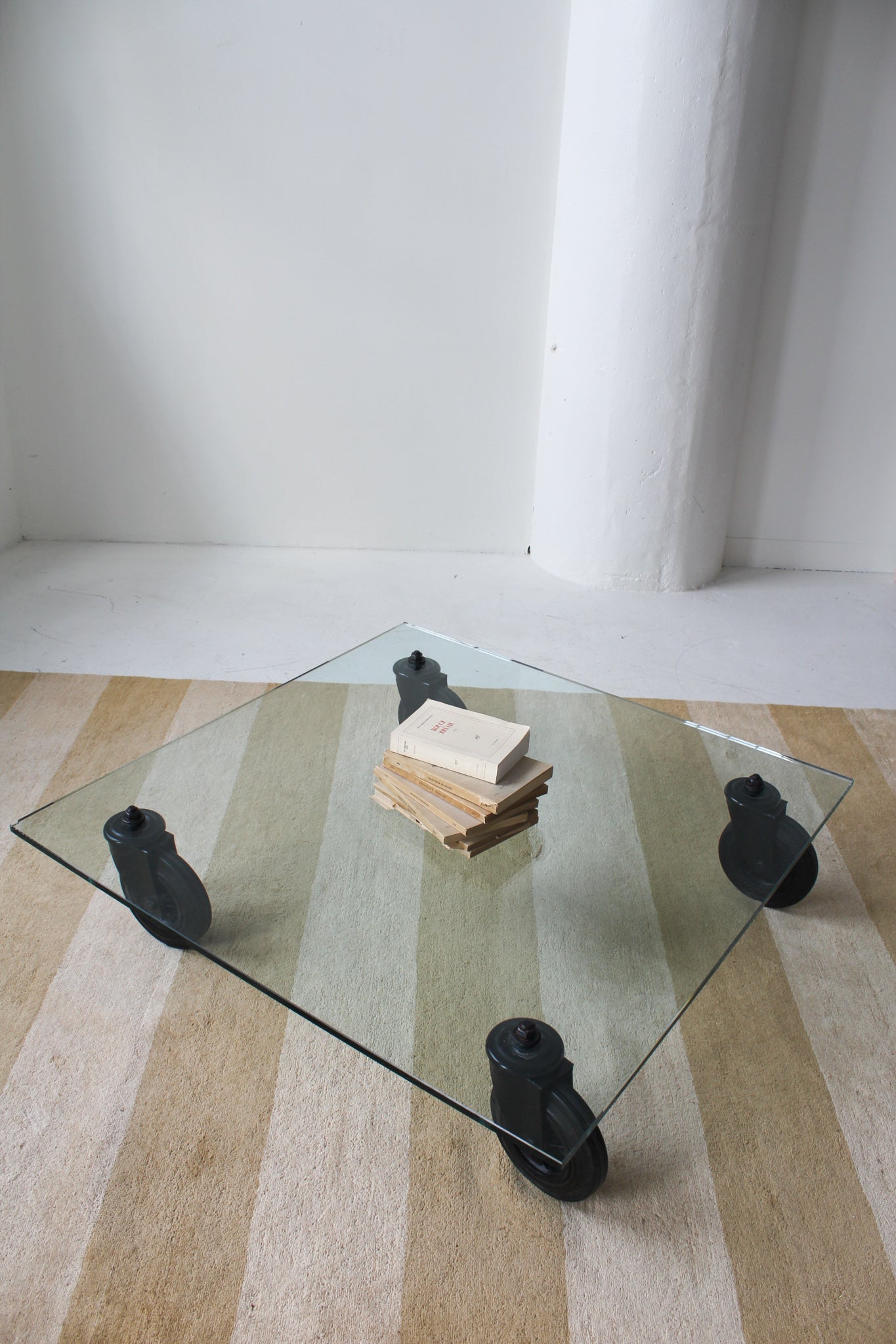 Coffee Table on Wheels by Gae Aulenti for Fontana Arte – lecenterpiece