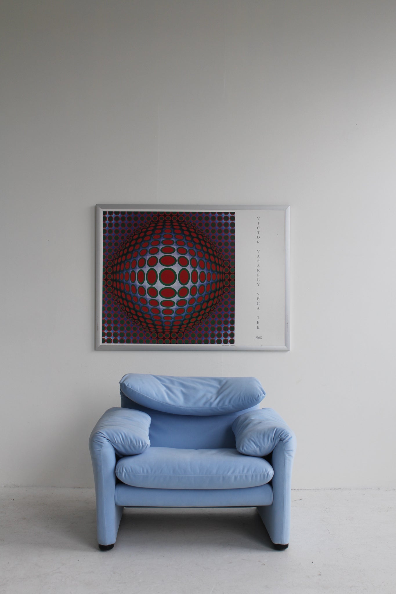 Maralunga Lounge Chair by Vico Magistretti